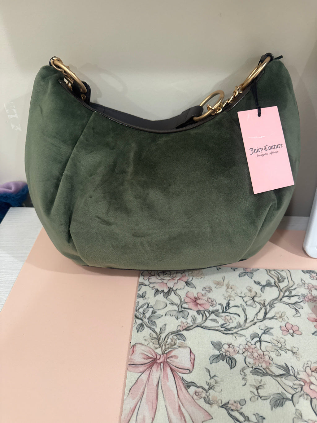Olive Crown & Heart Charm Shoulder Purse