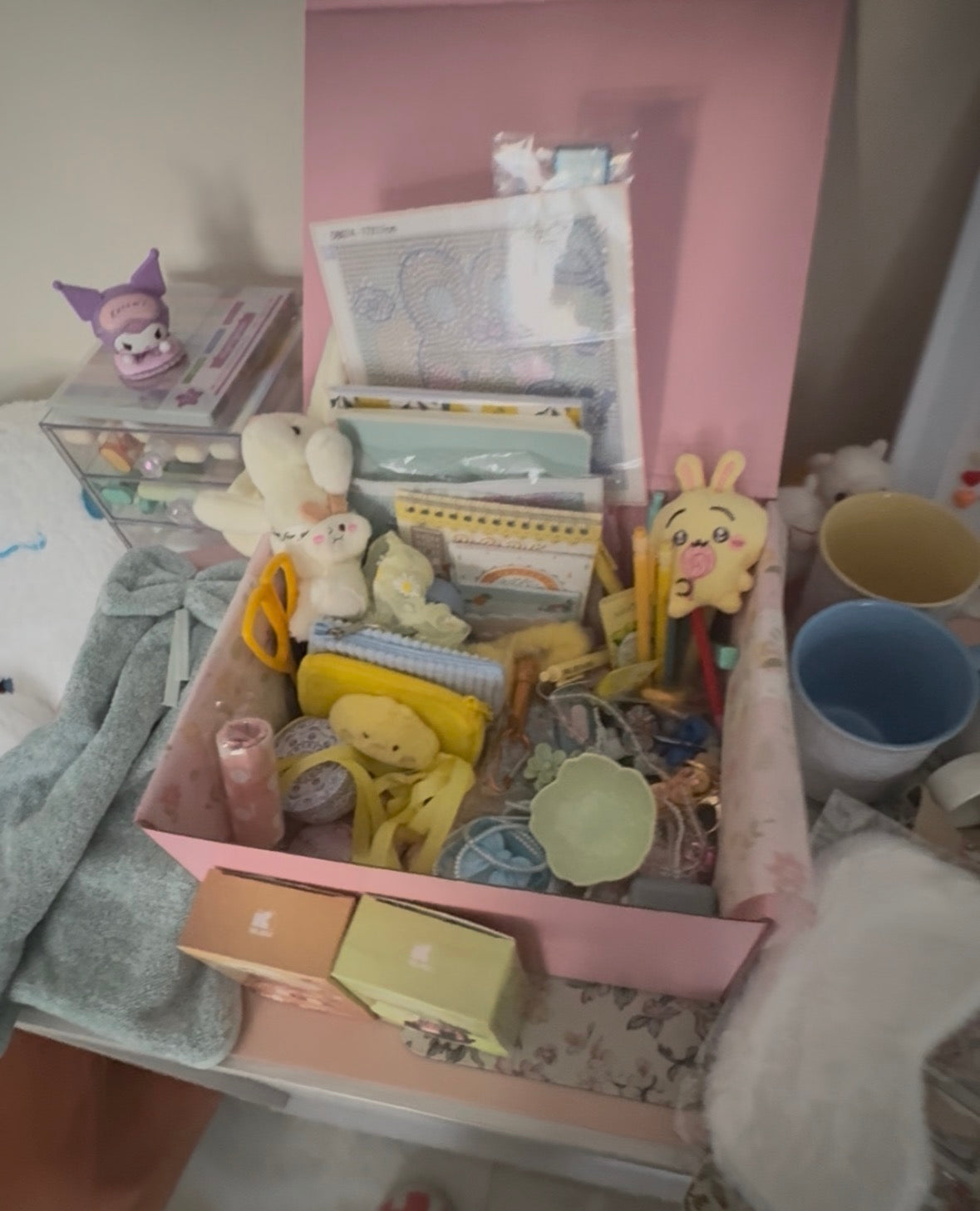 Cami Mystery Scoop